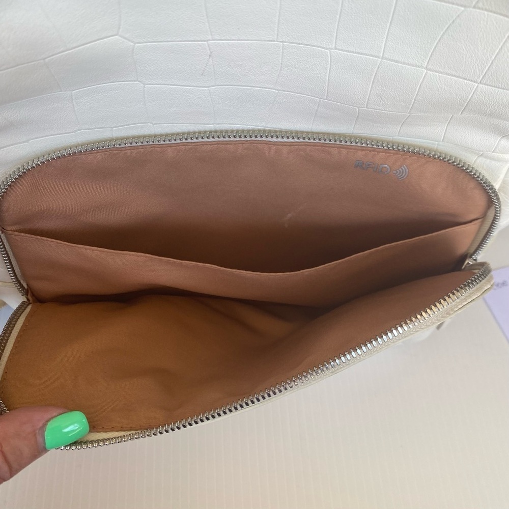 Knomo London leather Mini Mount 10” backpack white/off white - Picture 15 of 16